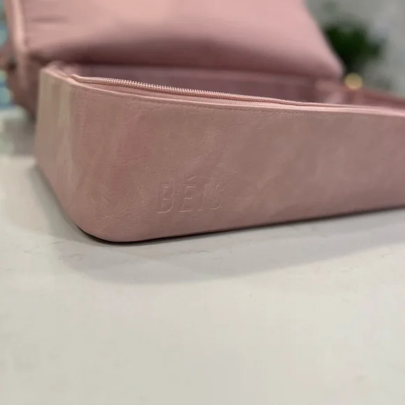 Béis The Weekender in Atlas Pink - Picture 8 of 10